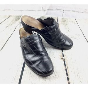 Ladies Naot Black Slip On Shoes Sized US 9 EU 40